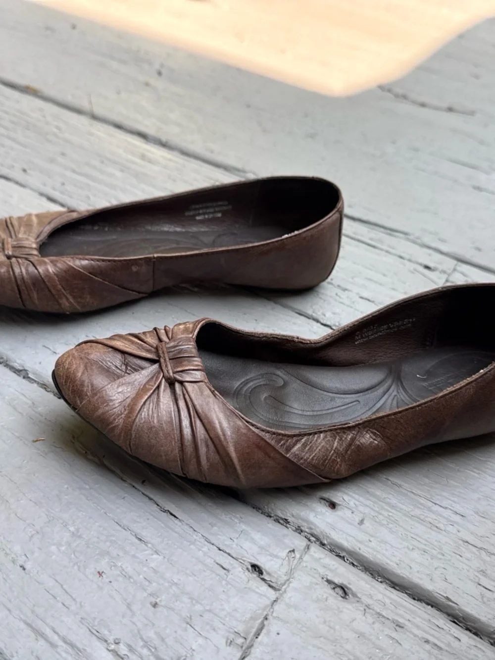 Born Brown Leather Knot-Front Ballet Flats